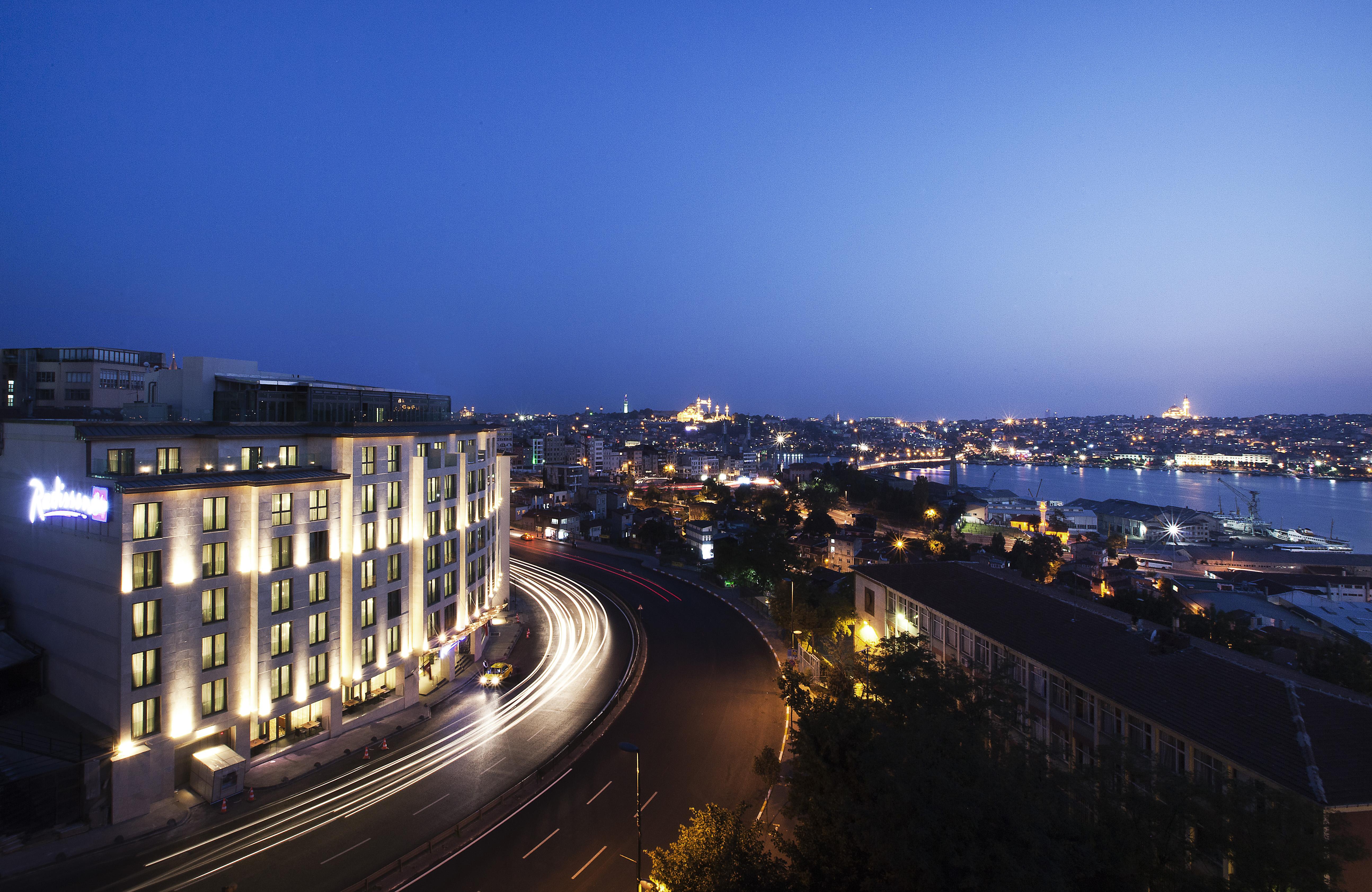 Radisson Blu Hotel Istanbul Pera Buitenkant foto